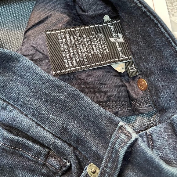 WOMENS SEVEN FOR ALL MANKIND DARK WASH STRETCH JEANS W/ “A” POCKETS SIZE 27 - Picture 8 of 9
